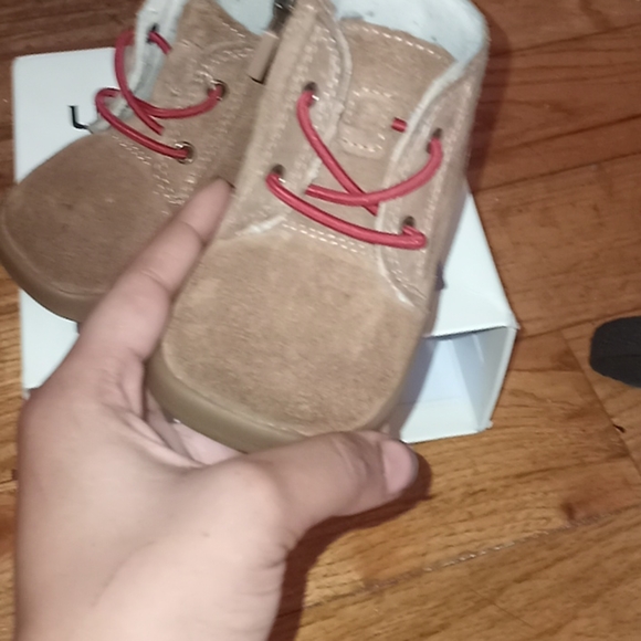 Baby Ugg Boots only worn once in perfect condition - Picture 2 of 6